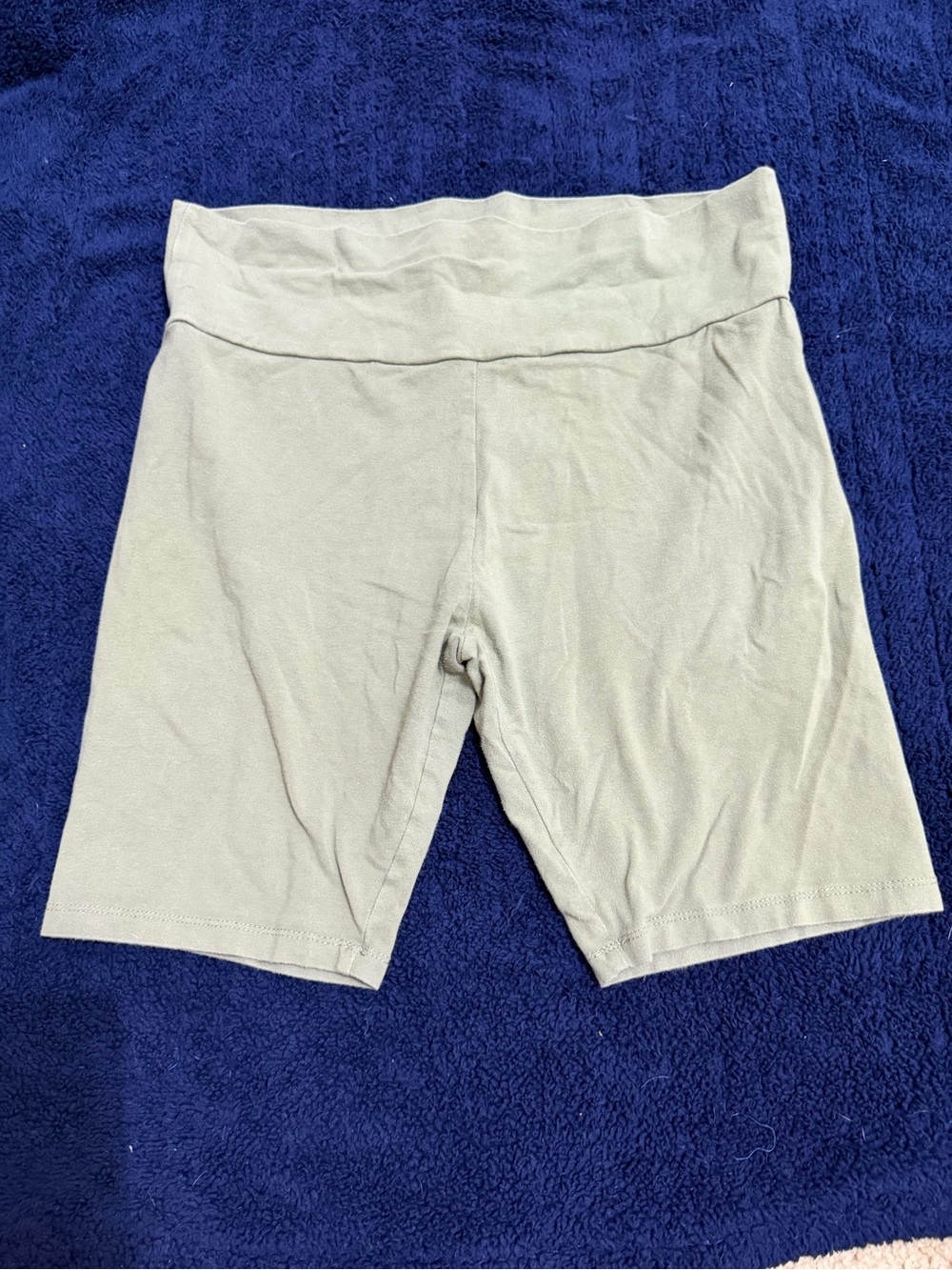Ambiance Women's High-Rise Bike Shorts in Pale Gray